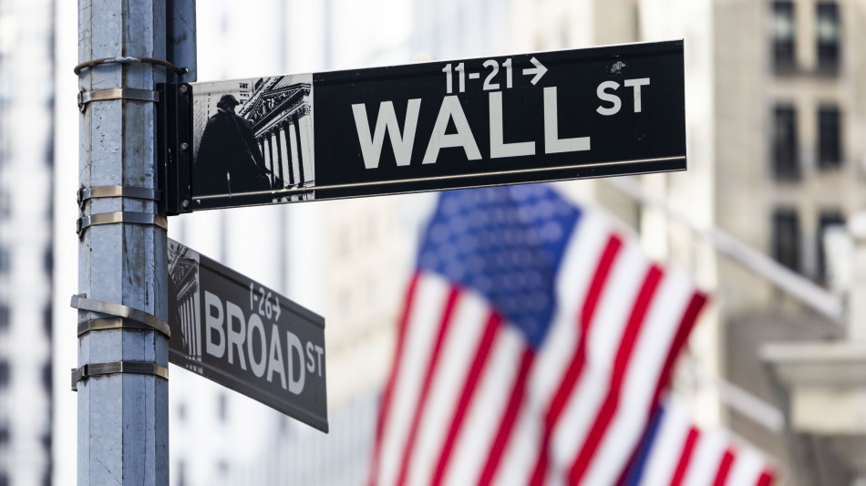 Wall Street apre in calo, Dj -0,76%, Nasdaq -3,55%