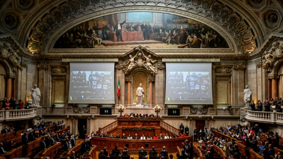 Lula é vaiado pela extrema direita no Parlamento português