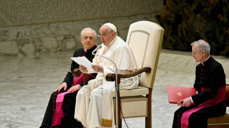 Vaticano defende 'dignidade humana' em texto que denuncia aborto e ideologia de gênero