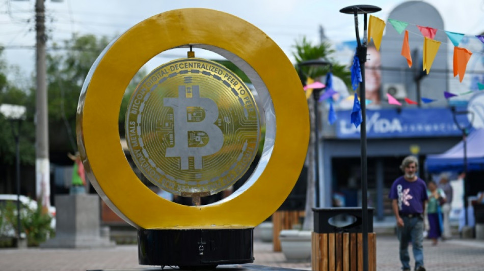 Le bitcoin passe le cap historique des 90.000 dollars