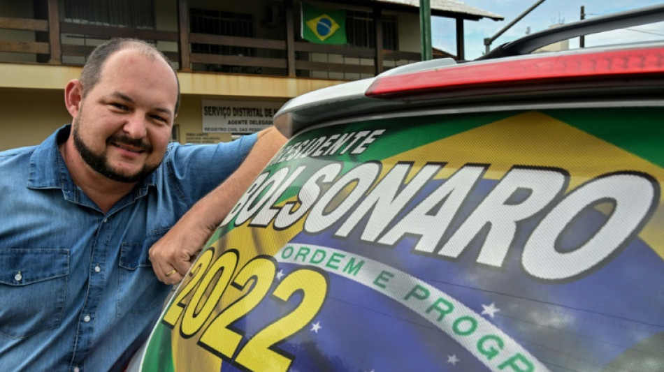 Au Brésil, plongée chez les champions du vote d'extrême droite