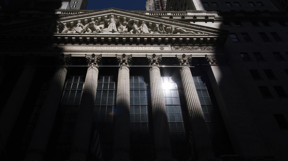 Wall Street apre contrastata, Dj -0,23%, Nasdaq +0,38%