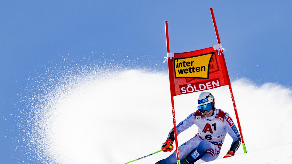 Cdm: Steen Olsen vince gigante Soelden, quinto azzurro Vinatzer