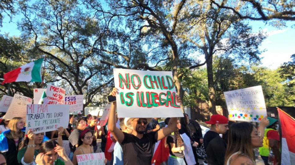 Latinos in Texas demonstrieren gegen Abschiebungen unter Trump