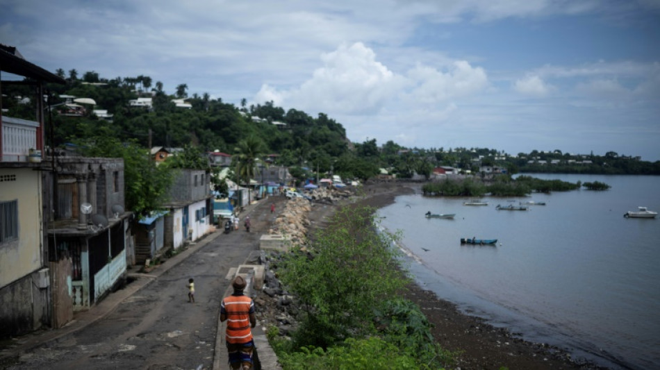 Mayotte en alerte violette et barricadé à l'approche du cyclone Chido