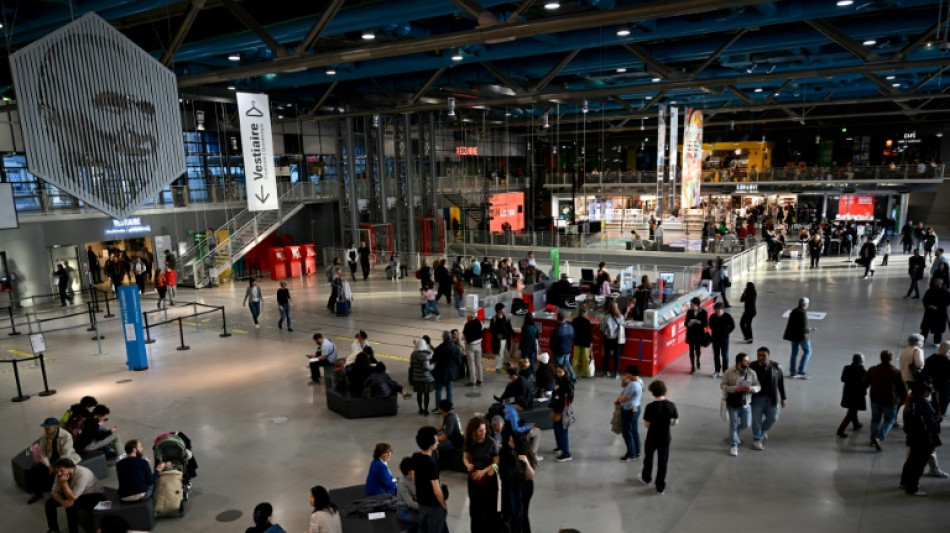 Rendez-vous dans cinq ans: à Paris, dernières visites au Musée d'art moderne du Centre Pompidou