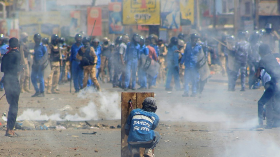 Neuf morts dans la répression des manifestants anti-putsch au Soudan