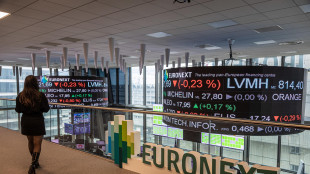 Borsa: Europa cauta, Londra e New York chiuse, Milano +0,35%