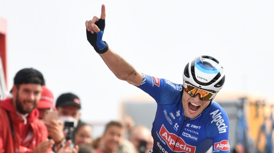 Vine soars to second Vuelta stage triumph