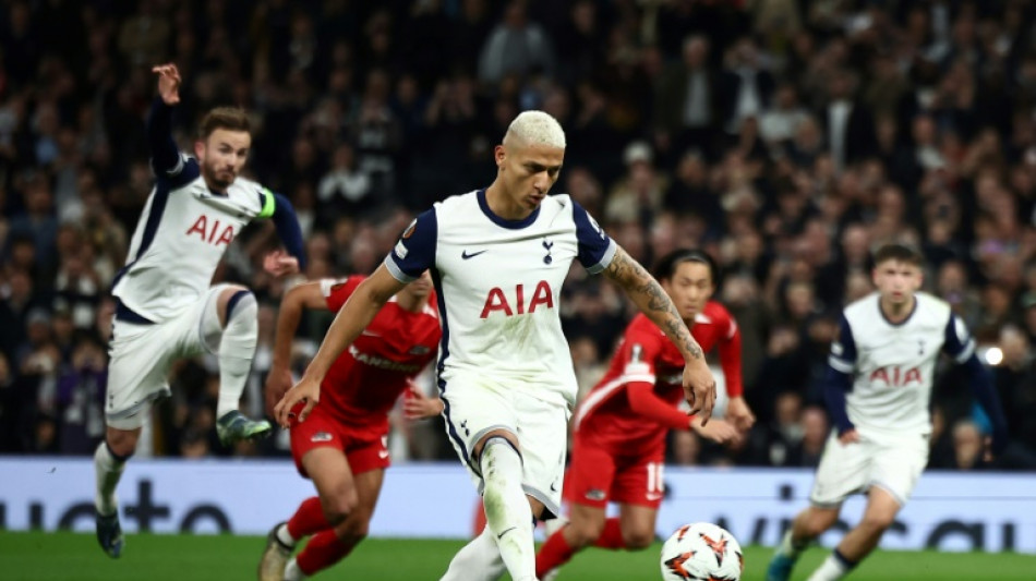 Spurs march on as Mourinho red-carded against Man Utd in Europa League