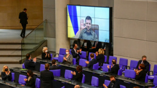 Zelensky appelle devant le Bundestag allemand à abattre le nouveau "Mur" érigé en Europe