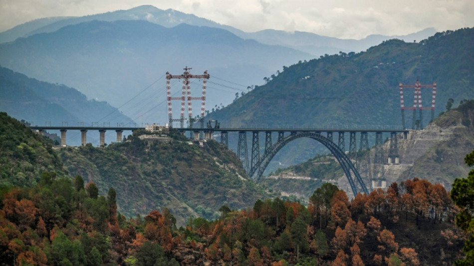 Un estratégico puente ferroviario en India completa la conexión con Cachemira