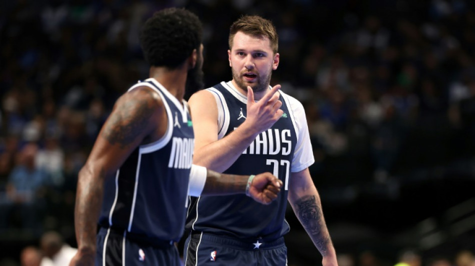 NBA: Dallas privé de Doncic, blessé au poignet droit, pour au moins une semaine