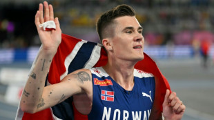 Jakob Ingebrigtsen wins 1500m for sixth European gold