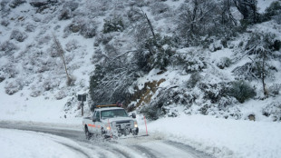 Heavy snow hits parts of southern California