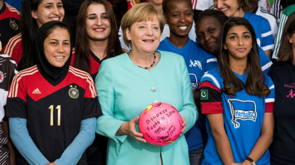 Habeck lobt Merkels "schneidenden Witz" - Würdigung zum 70. Geburtstag