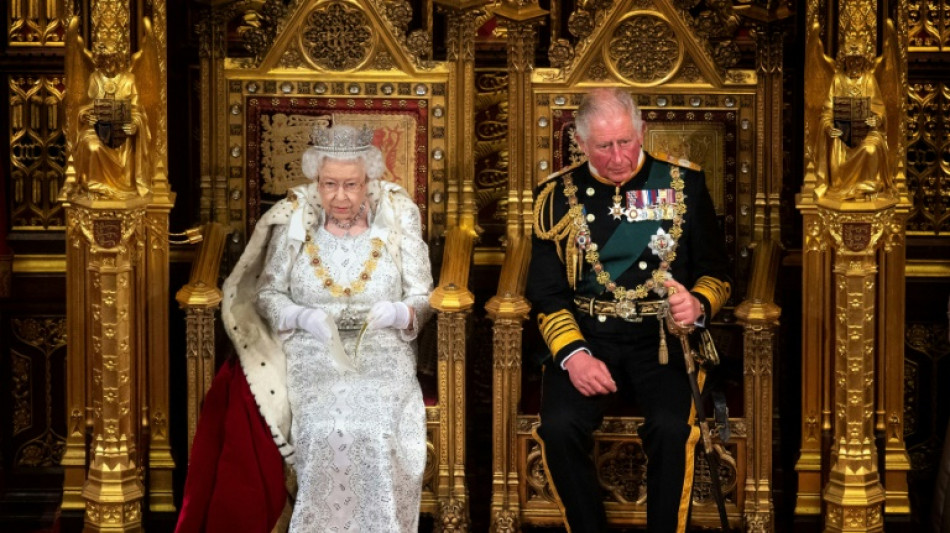 Moment historique au Royaume-Uni, la reine remplacée par Charles pour le discours du trône