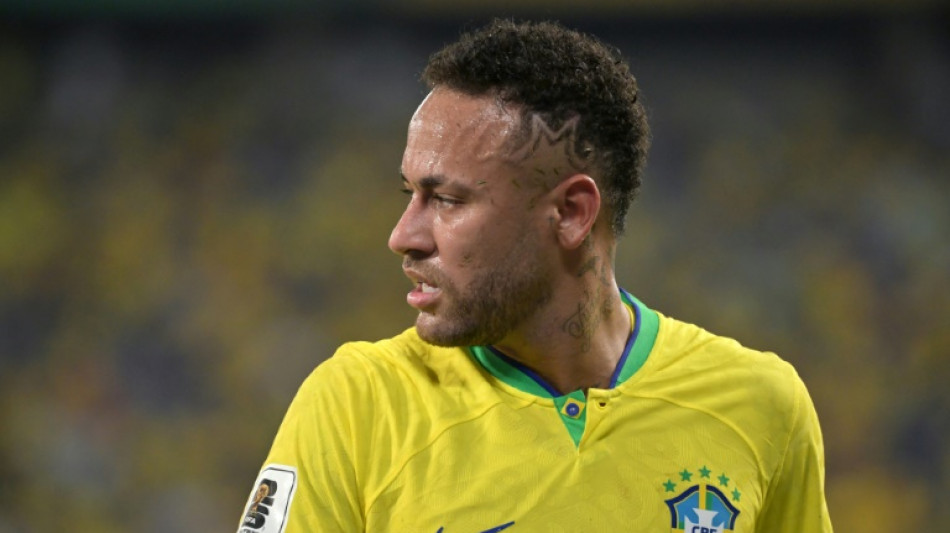 Ex-empregada acusa Neymar trabalho oculto e pede indenização de R$ 2 milhões