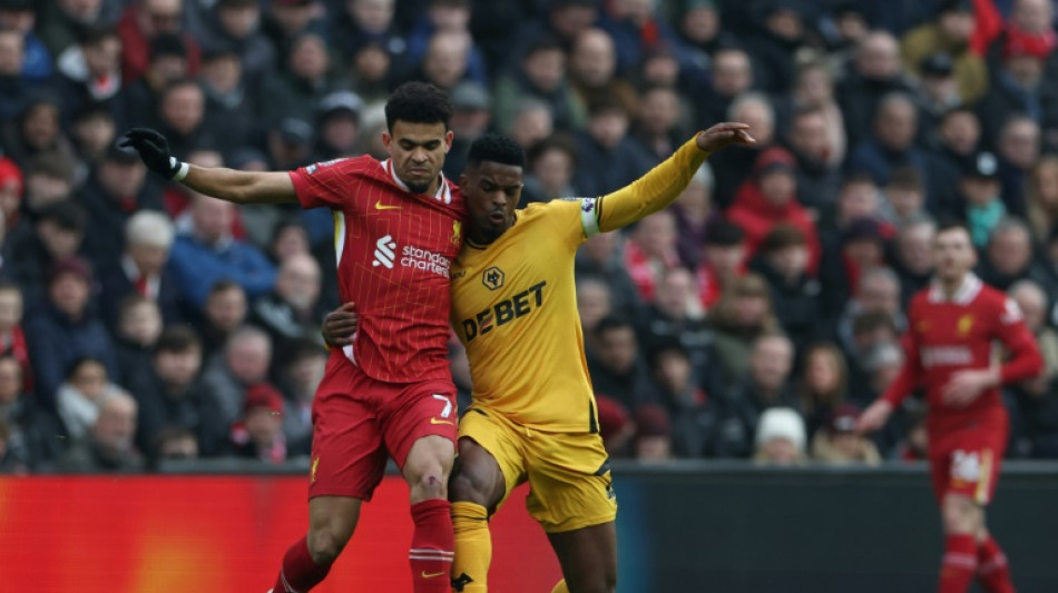 Diaz ends goal drought as Liverpool move seven points clear