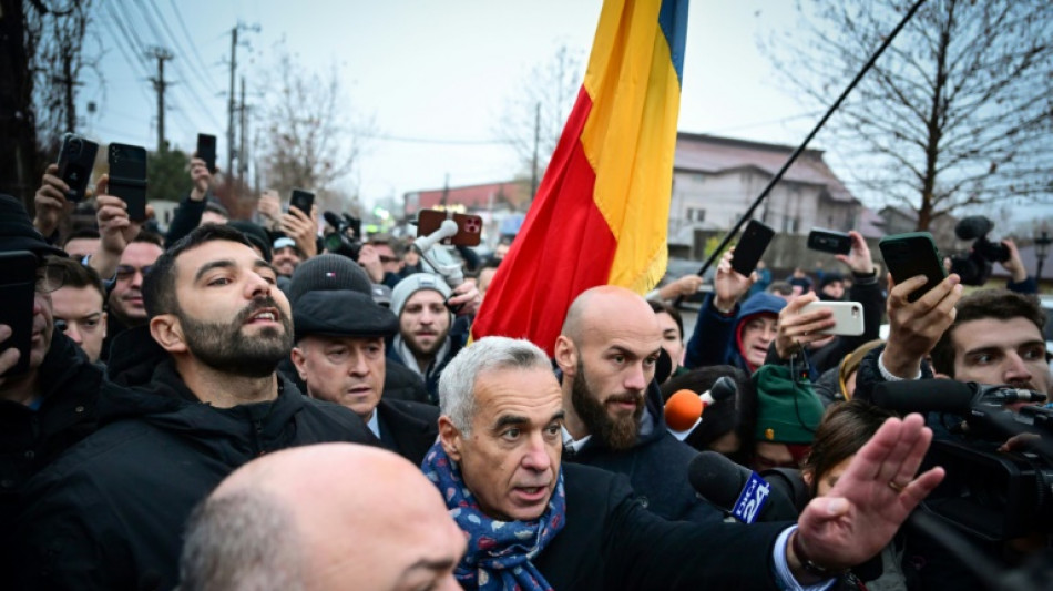 Protestos na Romênia contra anulação das eleições presidenciais