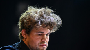 Echecs: la fédération internationale assouplit son code vestimentaire, Carlsen revient 