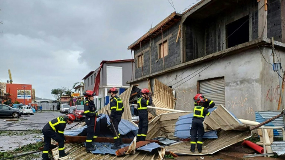 Cyclone: les autorités redoutent des centaines de morts à Mayotte, ravagé 