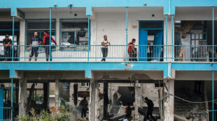 Israel bombardeia escola da ONU em Gaza alegando que escondia base do Hamas