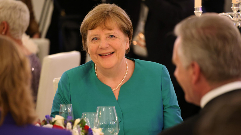 Merkel compie 70 anni, per Steinmeier 'modello di democrazia'