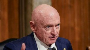 "Du bist ein Verräter": Musk beleidigt US-Senator Mark Kelly nach Ukraine-Besuch