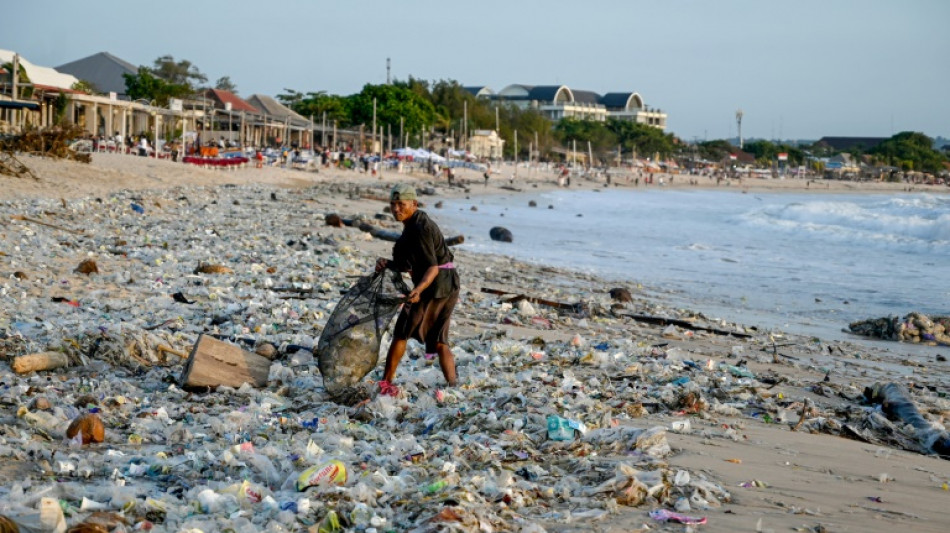 Coup d'envoi au Canada des négociations sur un traité contre la pollution plastique