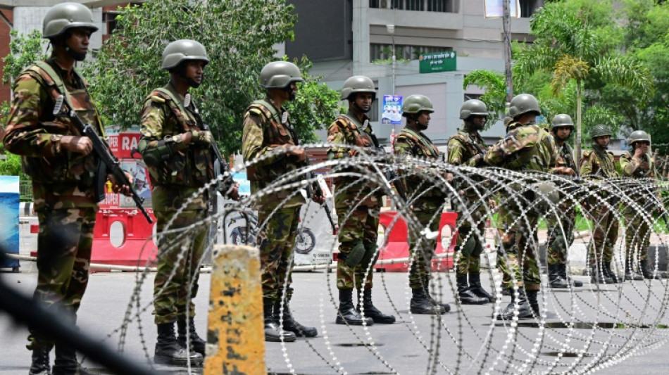 Más de 500 detenidos en la capital de Bangladés, el orden fue restablecido 
