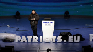 "Nous sommes le futur!": à Madrid, l'extrême droite européenne veut suivre la "tornade Trump"