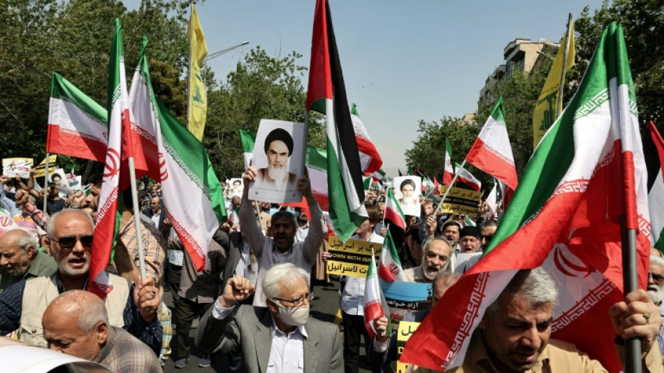 Los iraníes mantienen la calma tras el presunto ataque israelí