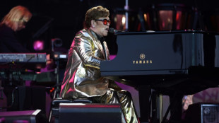 Elton John veröffentlicht im April neues Album "Who Believes In Angels?"