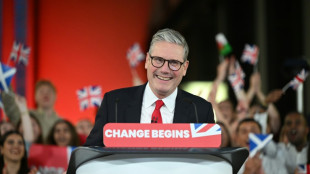 Nuevo primer ministro laborista británico promete "reconstruir" el Reino Unido