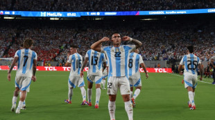 Con el deber hecho, Argentina y Messi observan a sus posibles rivales en cuartos