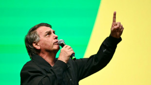 Bolsonaro aposta em Trump para garantir sobrevivência política