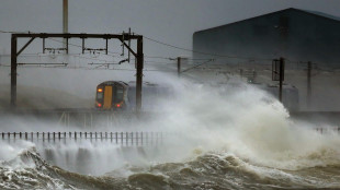 Gb: arriva bufera Lilian, venti sulle coste fino ai 130 all'ora