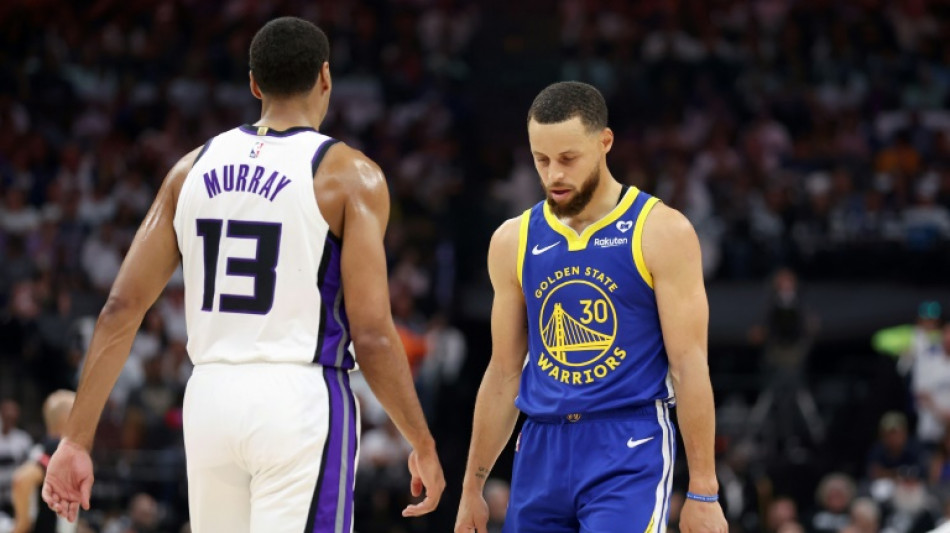 Los Warriors de Curry son eliminados en la repesca a los playoffs y los Lakers sacan boleto