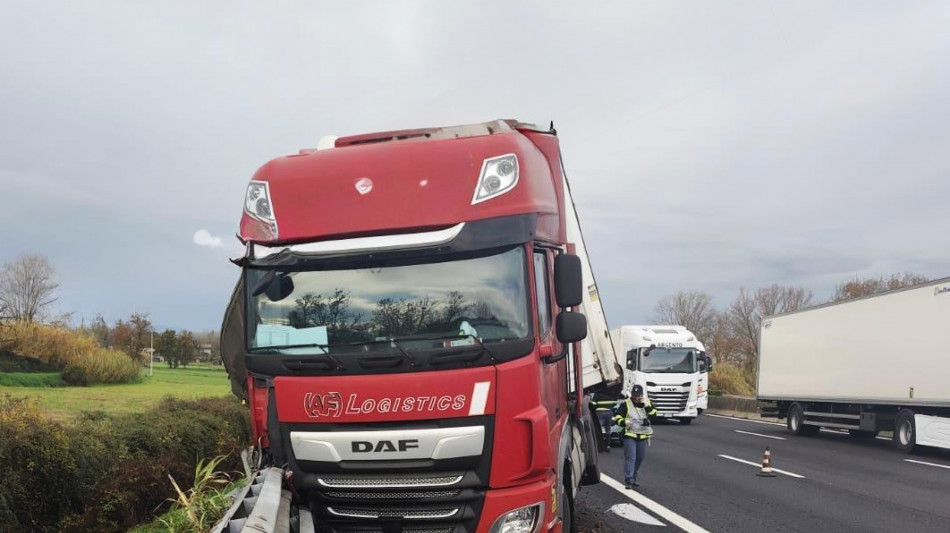 Tir investe e uccide operaio su tratto autostrada A1 a Cassino