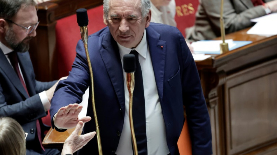 Bayrou surmonte une nouvelle motion de censure de la gauche et ulcère le PS