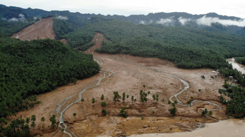 Death toll from Philippines landslides, floods hits 117