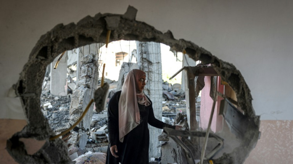 El ejército israelí bombardea Gaza y la violencia repunta en Cisjordania