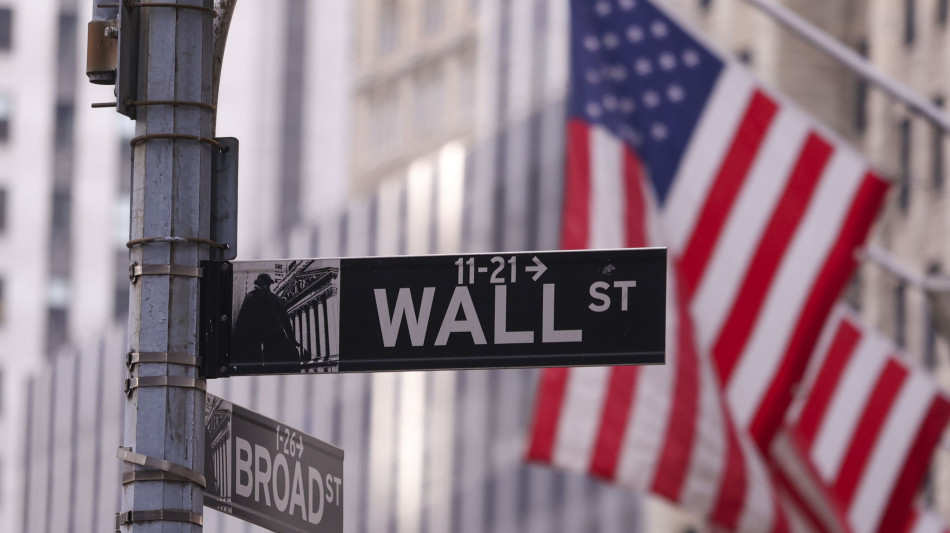 Wall Street in calo, S 500 brucia guadagni post-elezioni