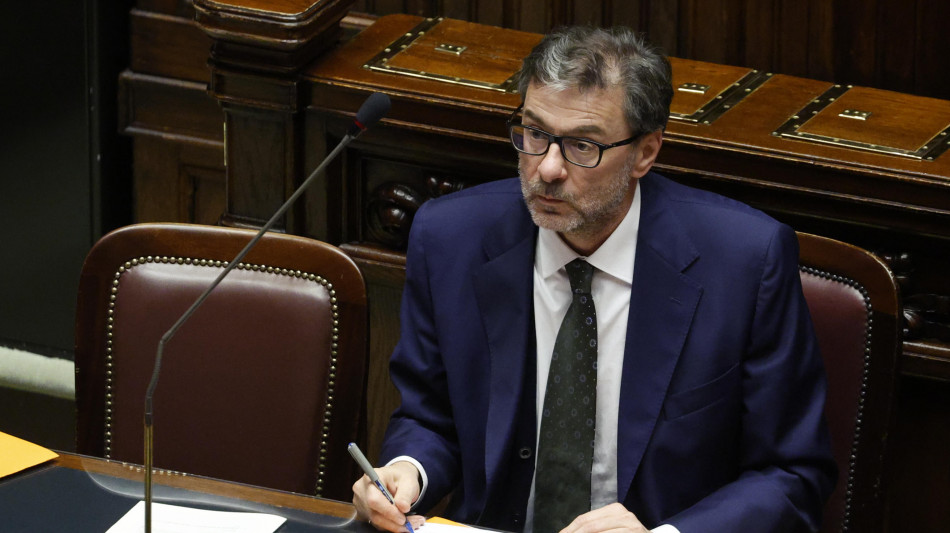 Giorgetti, lavoriamo per chiudere confronto manovra nel weekend