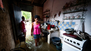 Hurricane Ian sows 'destruction' in Cuba, takes aim at Florida