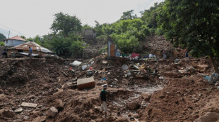 Afrique du Sud : les rescapés d'un township livrés à eux-mêmes