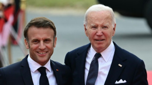 Macron accueille Biden avec faste pour une visite d'Etat