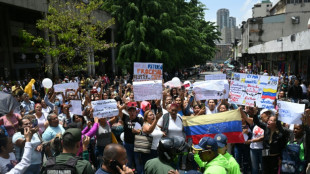 Detentos na Venezuela suspendem greve de fome