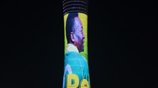 Pelé: "Ich bin stark und habe viel Hoffnung"